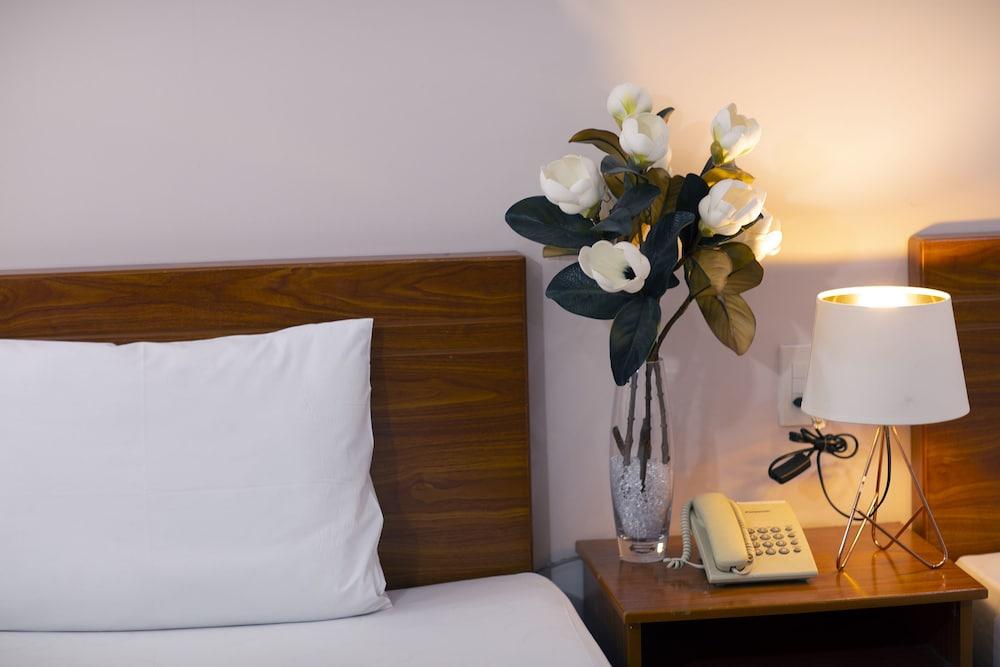 Bali B Hotel Хошимин Экстерьер фото