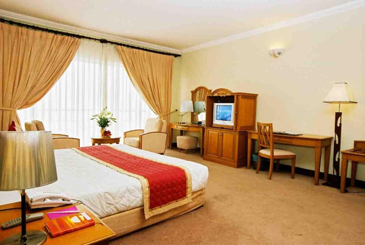 Bali B Hotel Хошимин Экстерьер фото